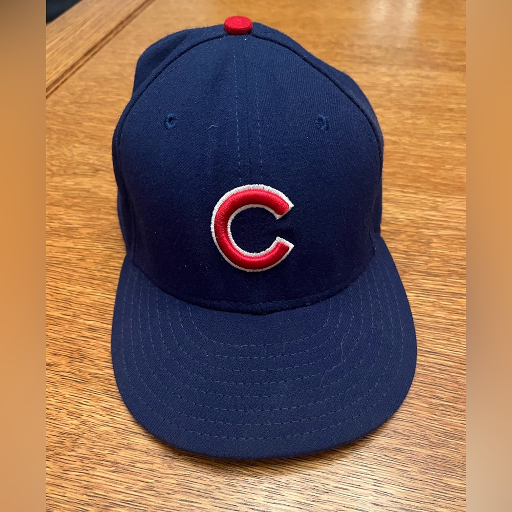 Chicago Cubs Fitted Baseball Cap